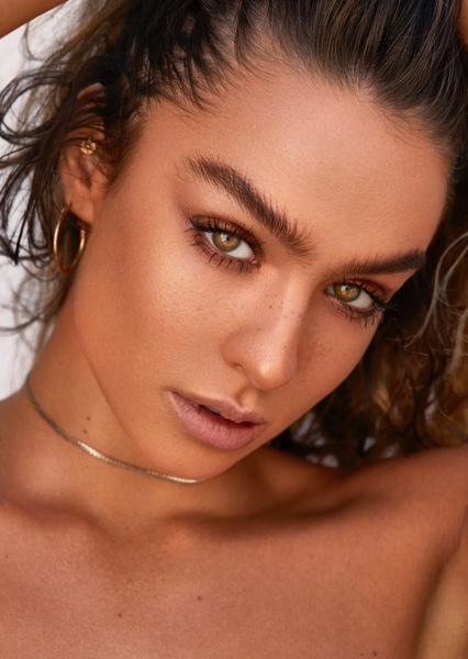 Sommer Ray photo