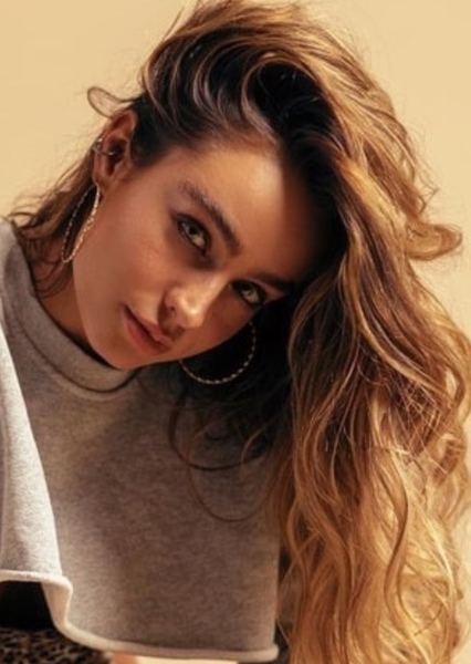 Sommer Ray photo