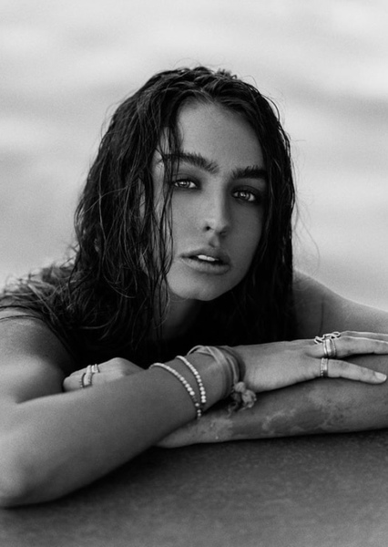 Sommer Ray photo