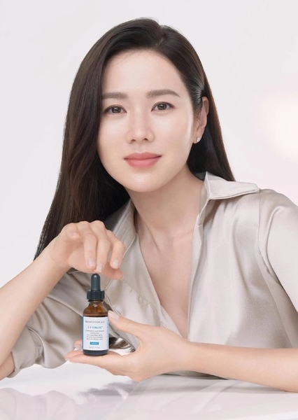 Son Ye-jin photo