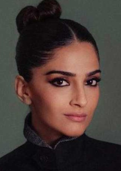 Sonam Kapoor Ahuja photo