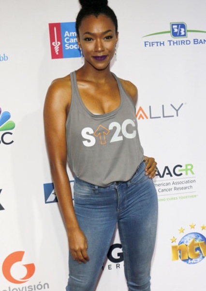 Sonequa Martin-Green photo