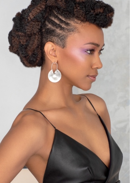 Sonequa Martin-Green photo
