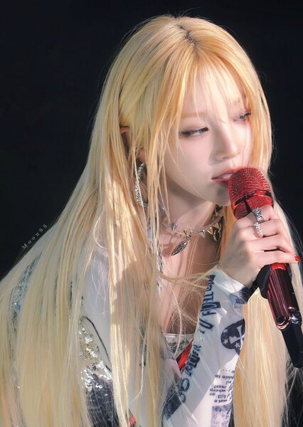 Song Yuqi photo