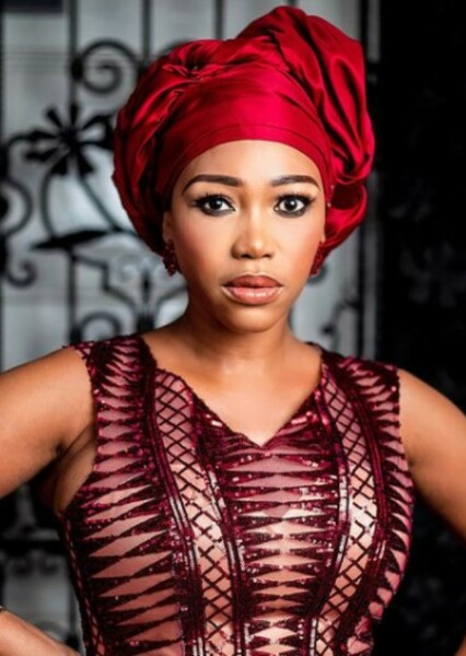 Sonia Mbele