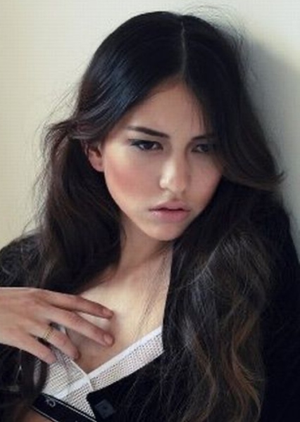 Sonoya Mizuno photo