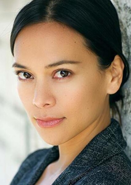 Sonya Balmores