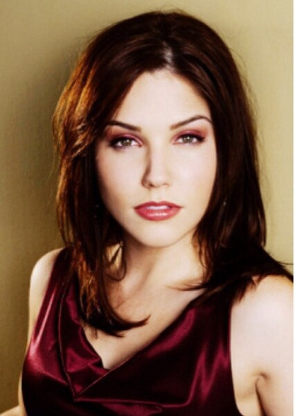 Sophia Bush photo