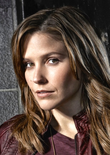 Sophia Bush
