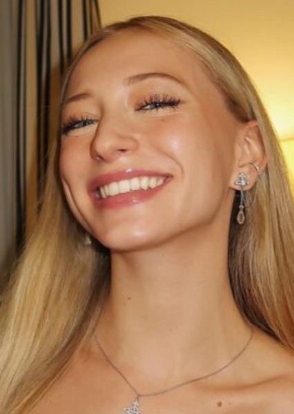 Sophia Diamond photo