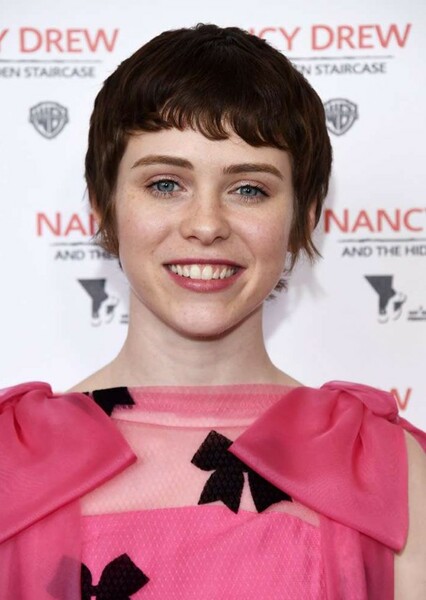 Sophia Lillis photo