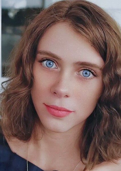 Sophia Lillis photo