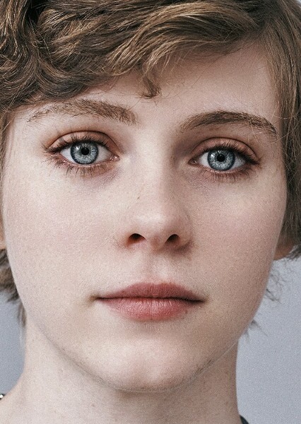 Sophia Lillis photo