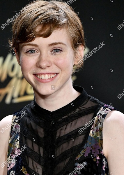 Sophia Lillis photo