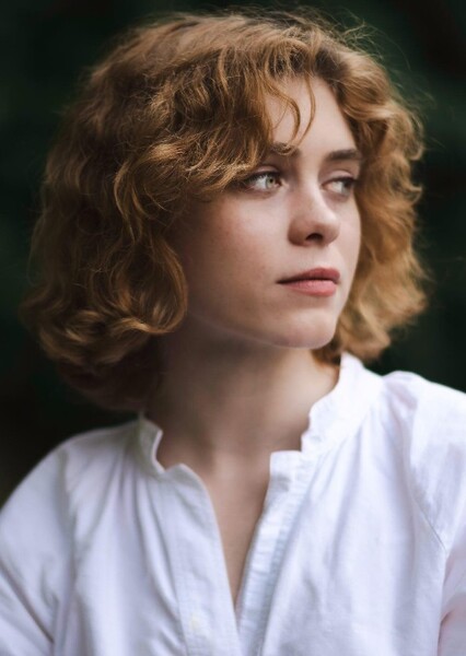 Sophia Lillis photo