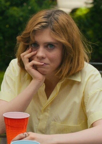 Sophia Lillis photo