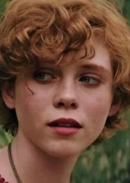 Sophia Lillis photo