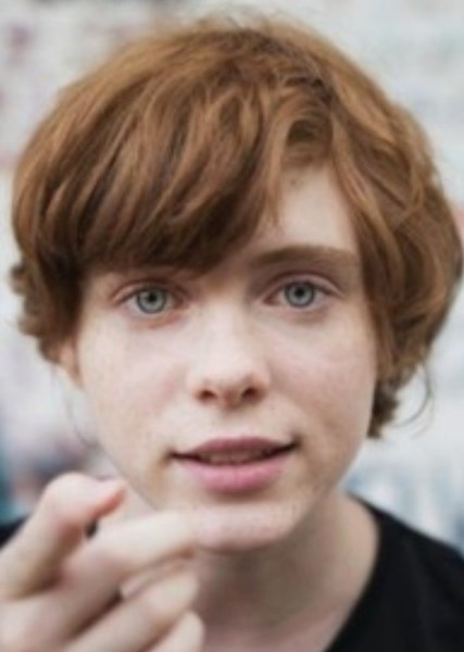 Sophia Lillis photo