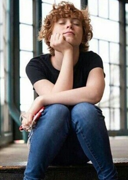 Sophia Lillis photo