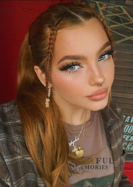 Sophia Mitchell photo