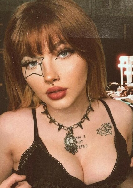 Sophia Mitchell photo