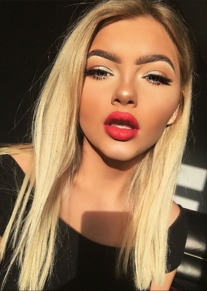 Sophia Mitchell photo