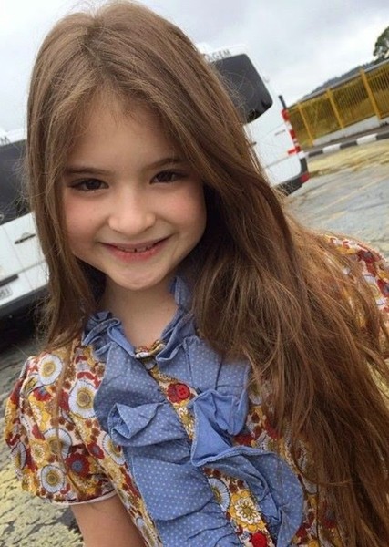 Sophia Valverde photo