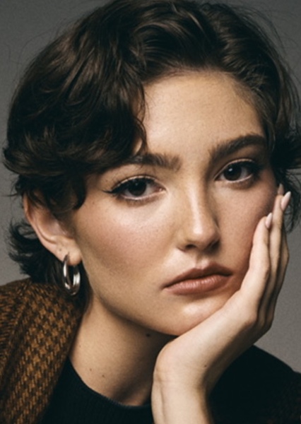 Sophia Woodward photo