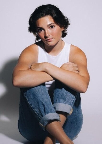 Sophia Woodward photo