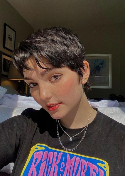 Sophia Woodward photo