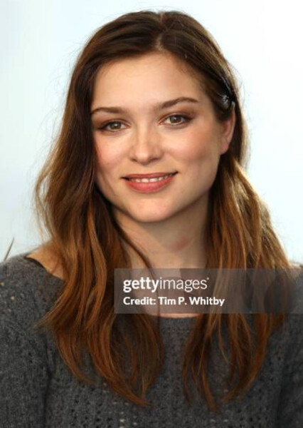 Sophie Cookson photo
