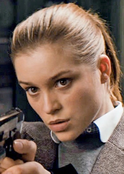 Sophie Cookson photo
