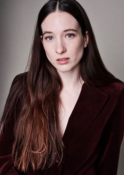 Sophie Lowe photo