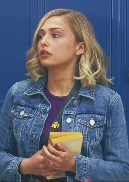 Sophie Simnett photo