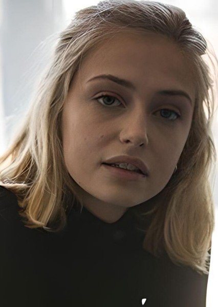 Sophie Simnett photo