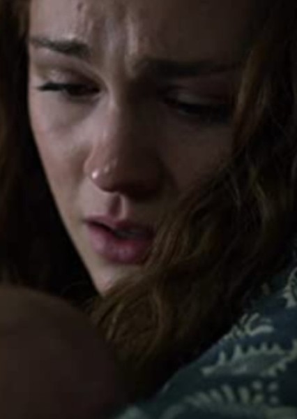 Sophie Skelton photo