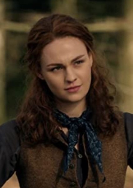 Sophie Skelton photo
