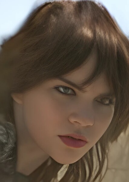 Sophie Thatcher photo