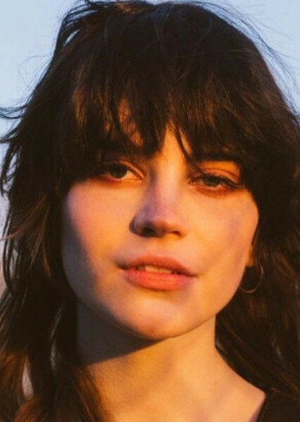 Sophie Thatcher photo