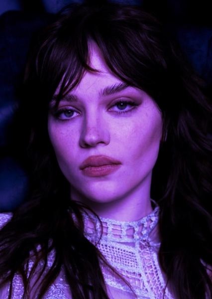 Sophie Thatcher photo