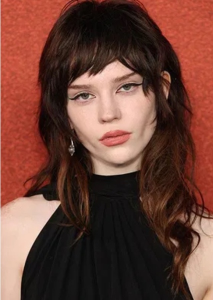 Sophie Thatcher photo