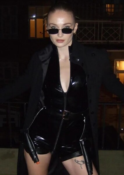 Sophie Turner photo