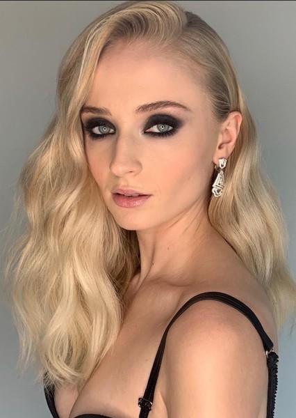 Sophie Turner photo