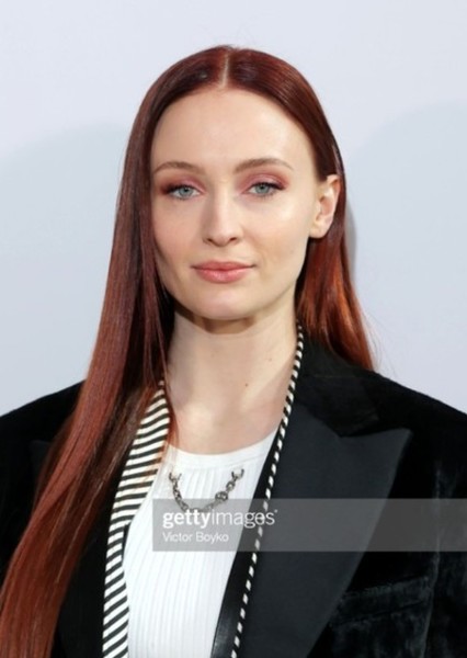 Sophie Turner photo
