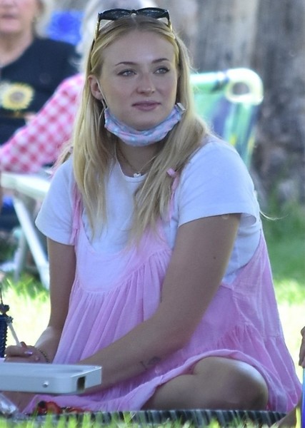 Sophie Turner photo