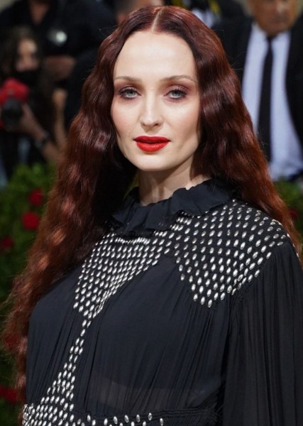 Sophie Turner photo