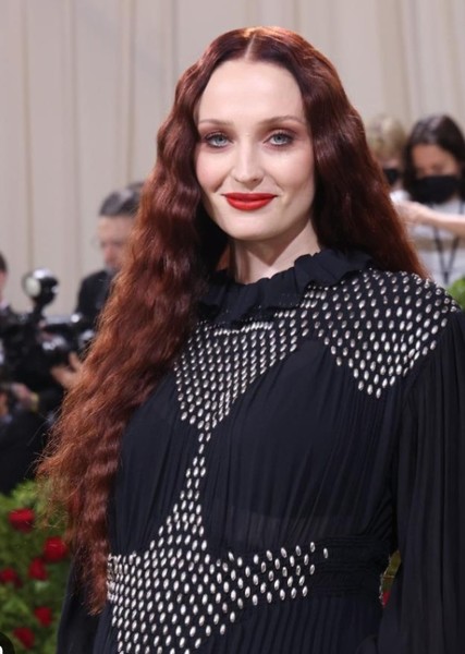 Sophie Turner photo