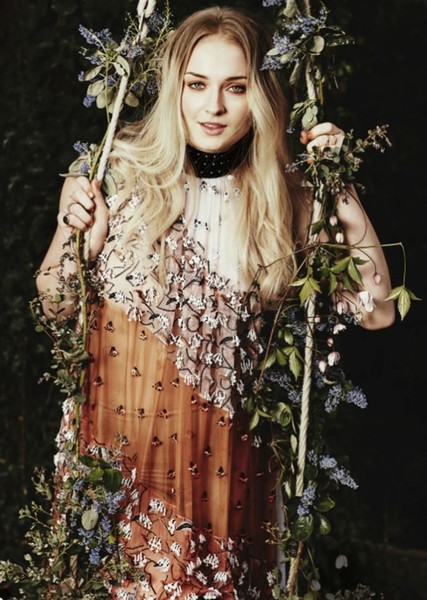 Sophie Turner photo