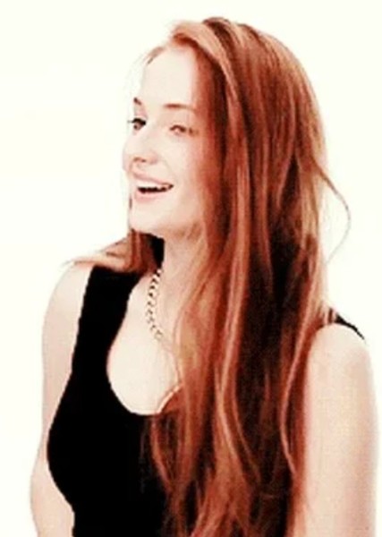 Sophie Turner photo