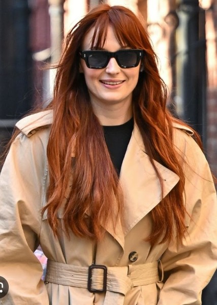 Sophie Turner photo